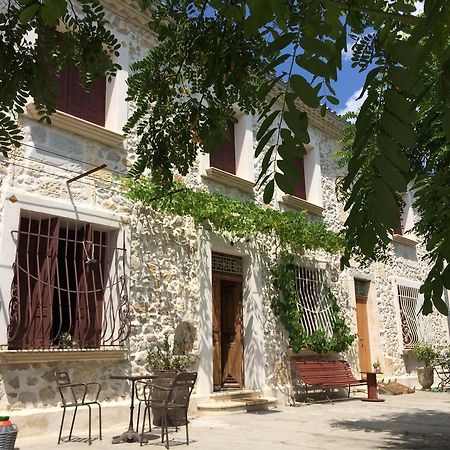 Mas Moineau Bed & Breakfast Mezoargues Luaran gambar