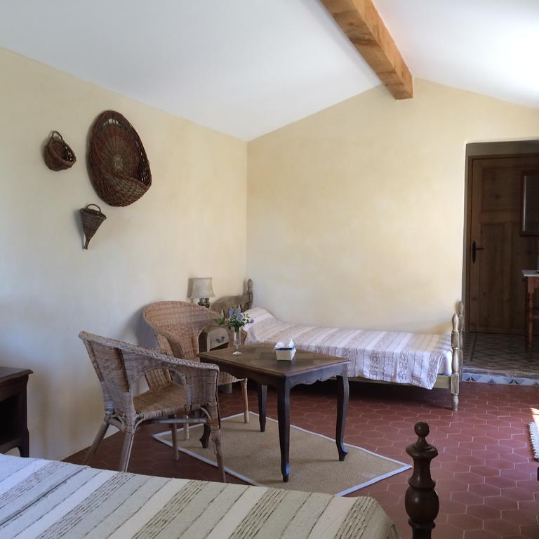 Mas Moineau Bed & Breakfast Mezoargues Bilik gambar